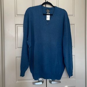 Jos. A. Bank. 100% Cashmere Sweater